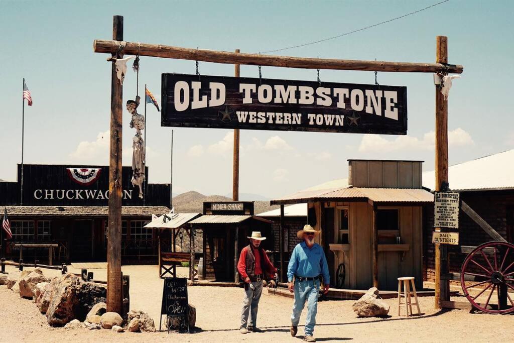 Silver Spur Homestead Luxury Glamping - The Cowboy Tombstone Eksteriør bilde